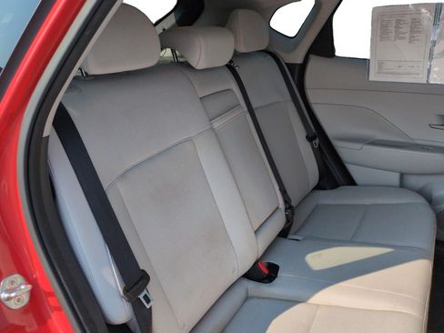 Used 2024 Hyundai Kona SEL AWD/4WD image 25