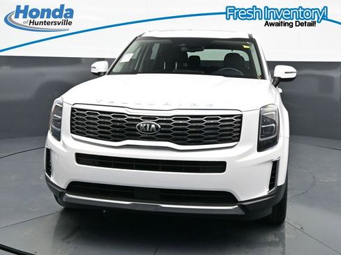 Used 2021 Kia Telluride EX w/ EX Premium Package FWD image 3