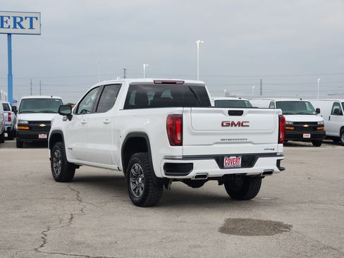 Used 2025 GMC Sierra 1500 AT4 AWD/4WD image 5