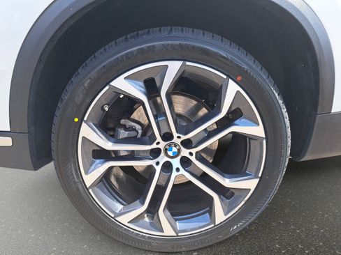 Used 2025 BMW X5 sDrive40i w/ Parking Assistance Package RWD image 30