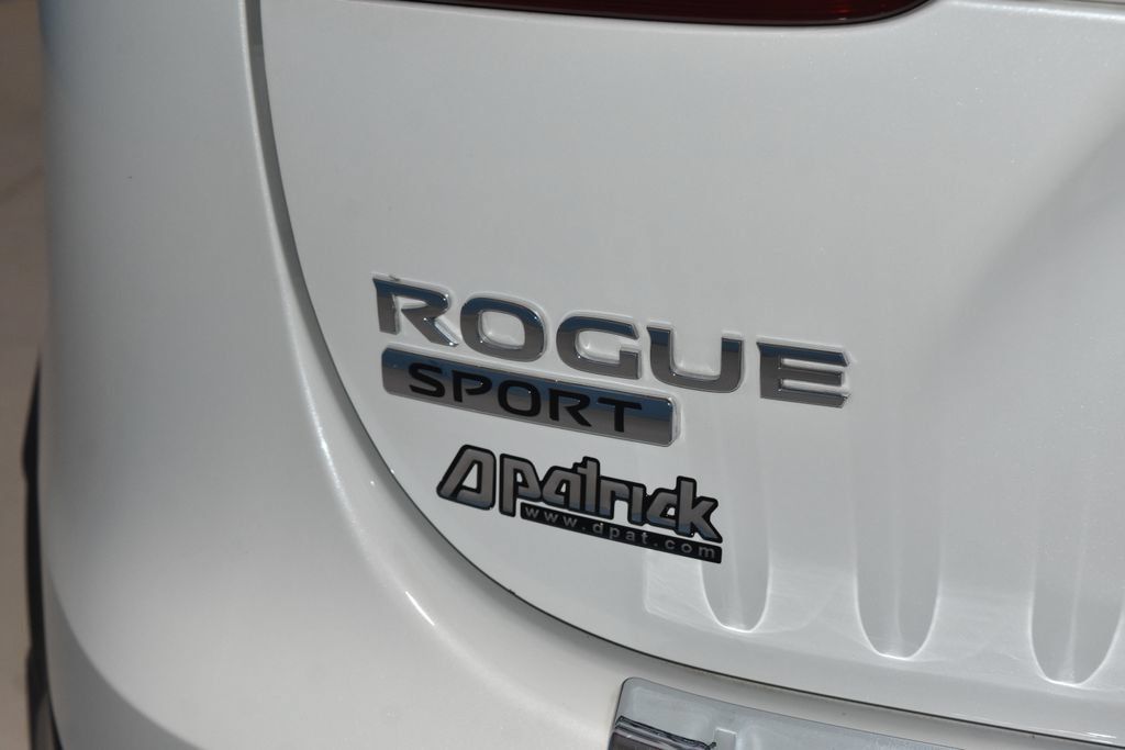 Certified 2022 Nissan Rogue Sport SL AWD/4WD image 23