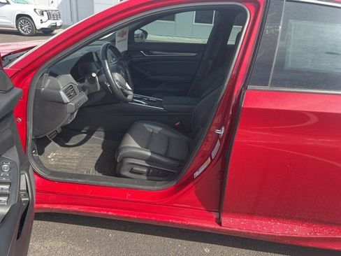 Used 2022 Honda Accord Sport image 10