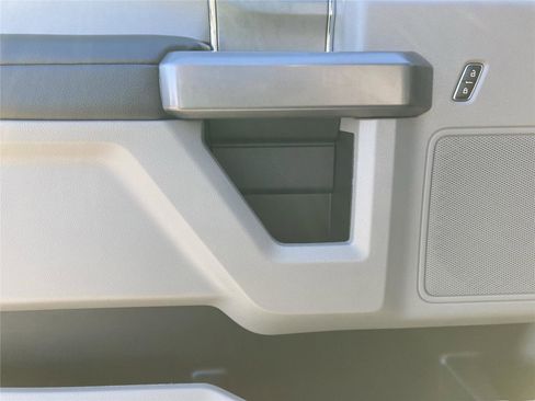 Used 2022 Ford F250 XLT w/ XLT Premium Package image 22