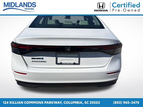 Certified 2025 Honda Accord SE image 6