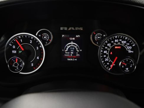 Used 2024 RAM 3500 SLT w/ Quick Order Package 2YG SLT AWD/4WD image 14