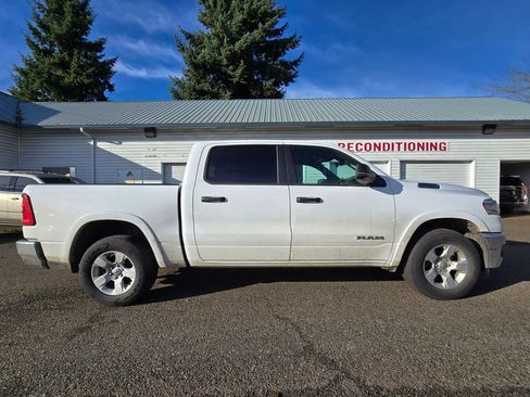 Used 2025 RAM 1500 Big Horn image 2