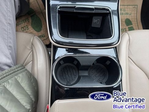 Used 2022 Lincoln Nautilus Reserve w/ Luxury Package image 21