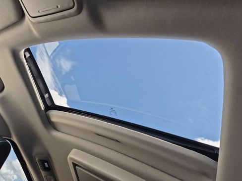 Used 2025 Honda Odyssey Touring image 27