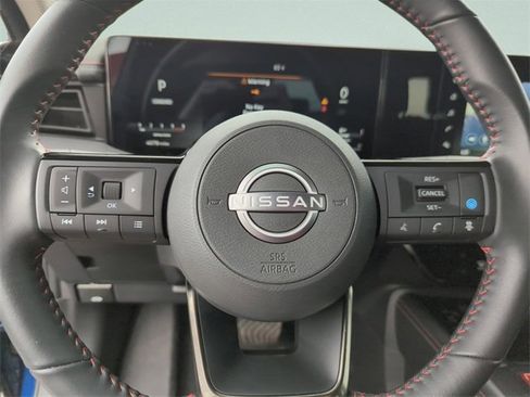 Certified 2025 Nissan Kicks SR image 33
