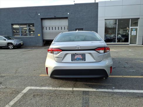 Certified 2023 Toyota Corolla LE image 5