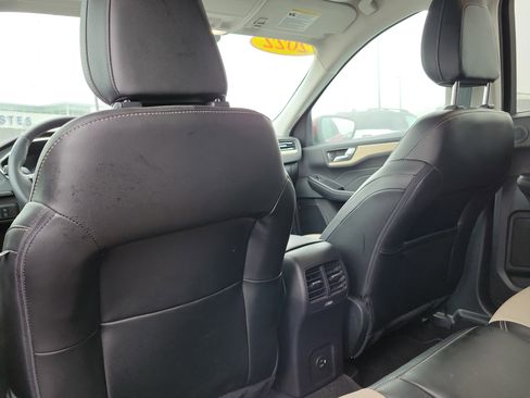 Certified 2022 Ford Escape Titanium w/ Titanium Elite Package image 12