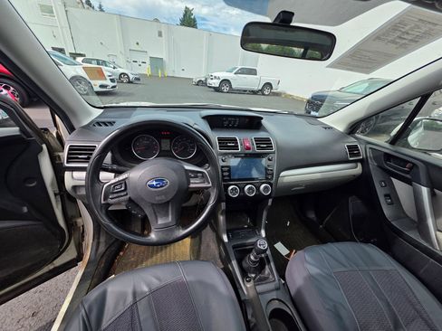 Used 2016 Subaru Forester 2.5i Premium AWD/4WD image 12