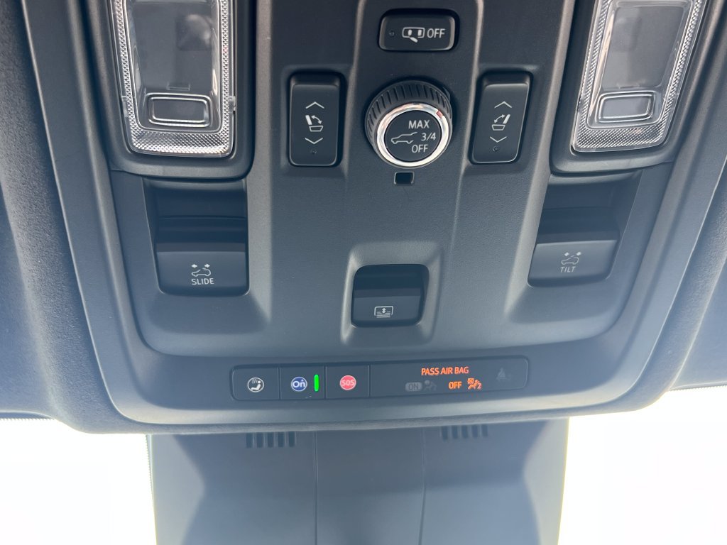Certified 2024 Cadillac Escalade ESV Premium Luxury Platinum AWD/4WD image 48
