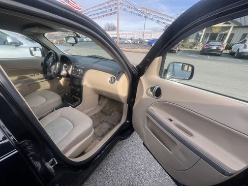 Used 2010 Chevrolet HHR LS image 21