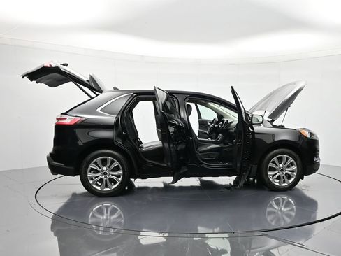 Used 2024 Ford Edge Titanium image 47