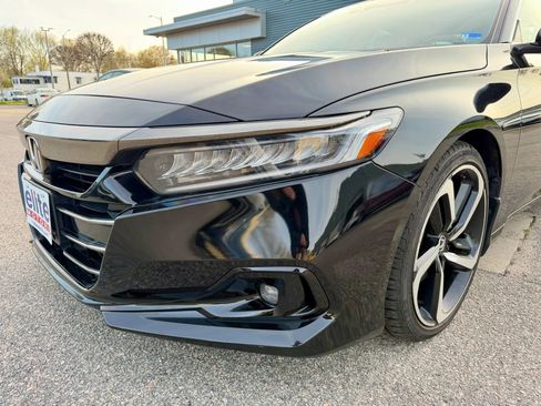 Used 2021 Honda Accord Sport image 12