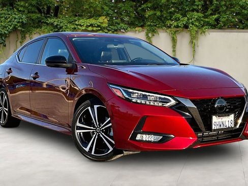 Used 2023 Nissan Sentra SR w/ SR Premium Package image 1