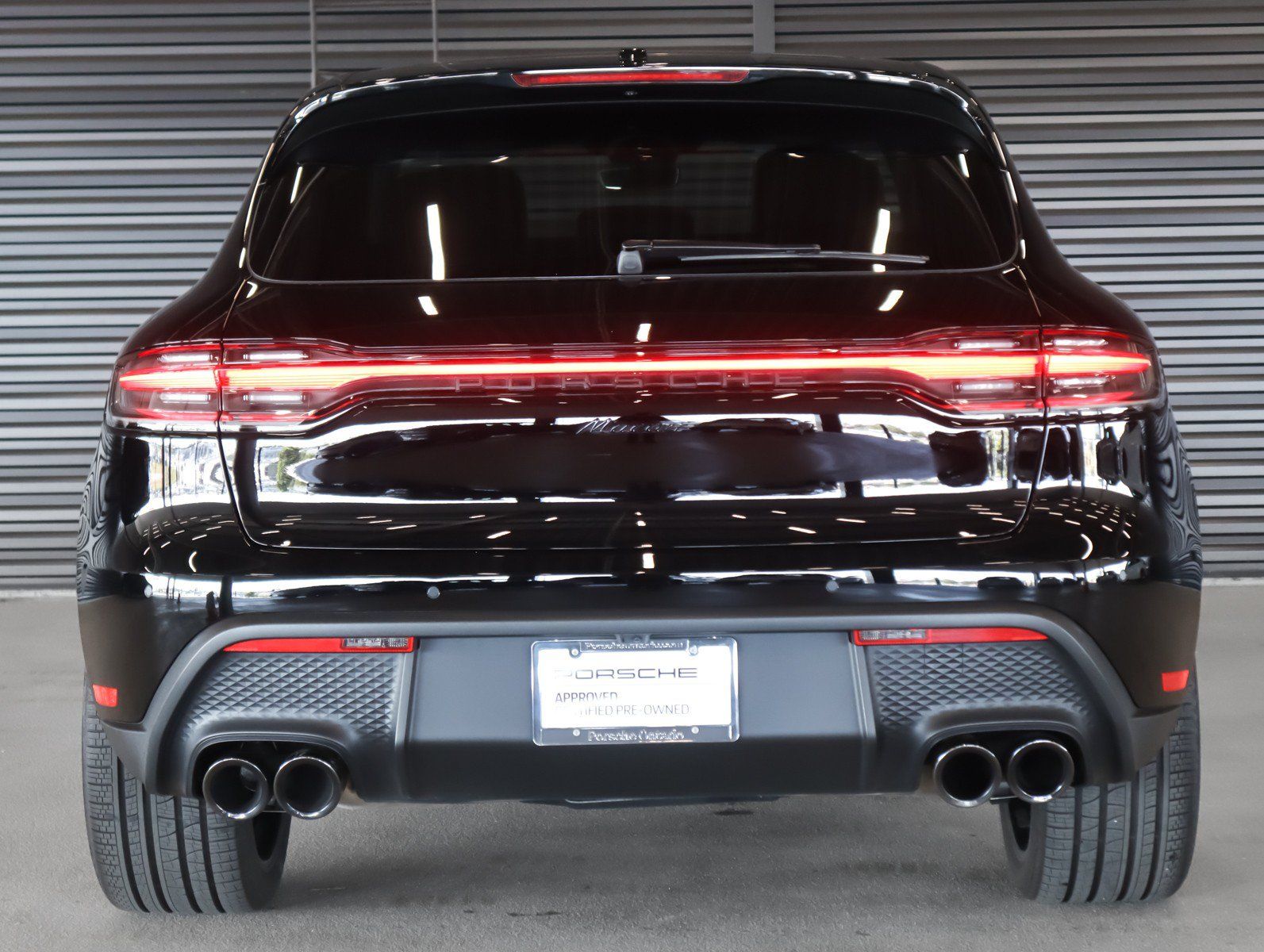 Used 2026 Porsche Macan AWD/4WD image 9