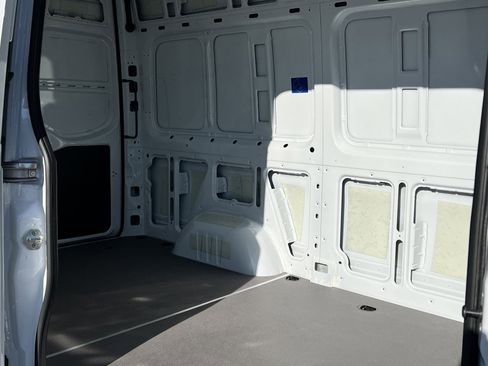 New 2025 Mercedes-Benz Sprinter 2500 image 21