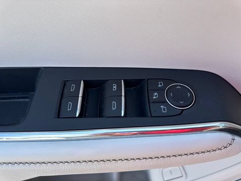 Used 2024 GMC Acadia Denali w/ Super Cruise Package FWD image 19