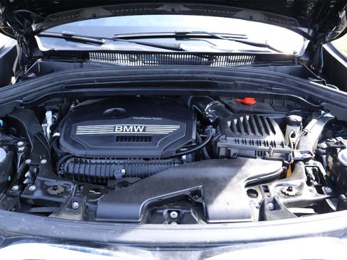 Used 2021 BMW X1 sDrive28i w/ Convenience Package image 9