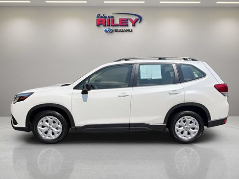 Certified 2023 Subaru Forester AWD/4WD image 2