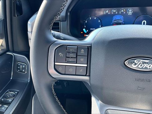 Used 2025 Ford F150 Lariat w/ Equipment Group 502A High image 19