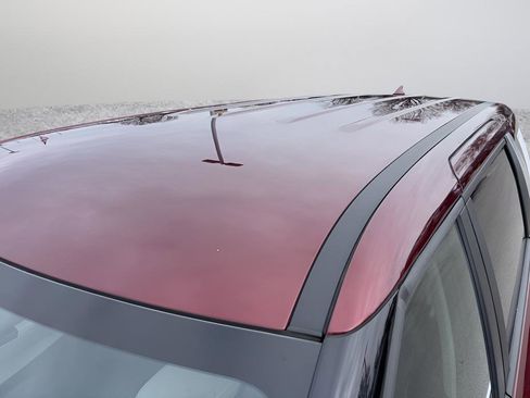 Used 2024 Kia Carnival LX image 11