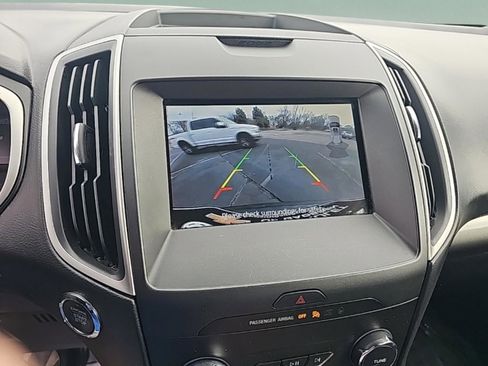 Used 2020 Ford Edge SEL w/ Cold Weather Package image 22