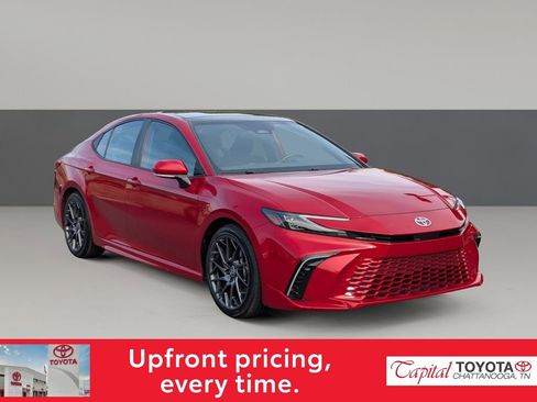 Used 2025 Toyota Camry XSE FWD image 1