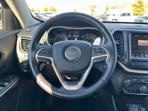 Certified 2016 Jeep Cherokee Limited image 10