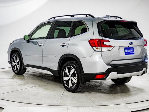 Used 2019 Subaru Forester Touring image 5