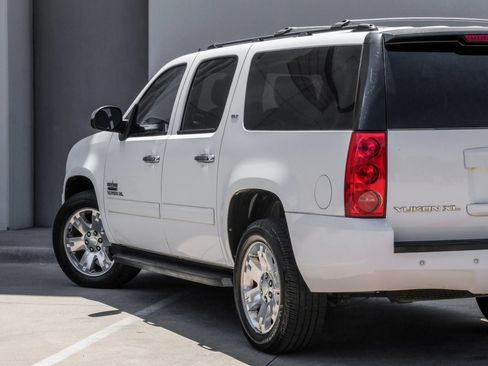 Used 2014 GMC Yukon XL SLT w/ Texas Edition RWD image 14