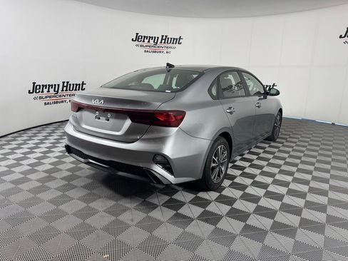 Used 2024 Kia Forte LXS w/ LXS Technology Package FWD image 10