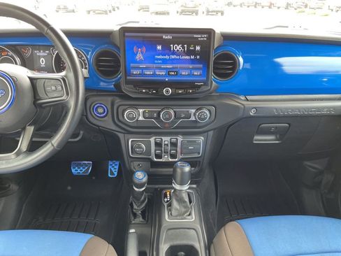 Used 2018 Jeep Wrangler Unlimited Sport S image 11