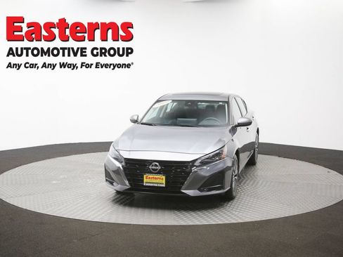 Used 2024 Nissan Altima 2.5 SV w/ SV Premium Package AWD/4WD image 50