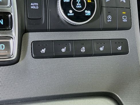 Used 2021 Hyundai Palisade Limited image 21