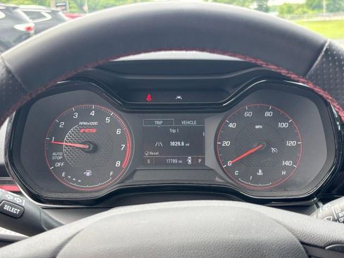 Used 2024 Chevrolet Trax RS w/ Driver Confidence Package FWD image 19