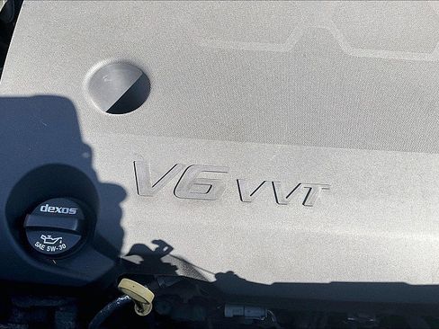 Used 2020 Chevrolet Traverse LS image 31