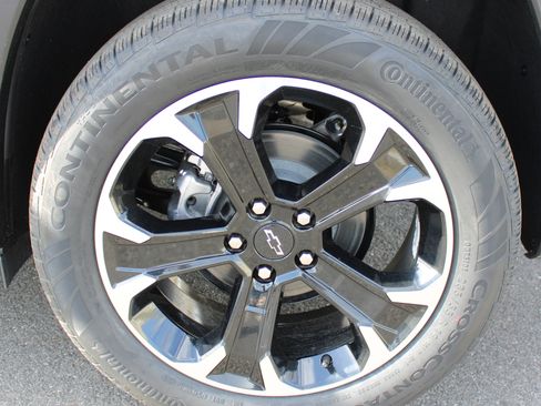 New 2026 Chevrolet Equinox LT w/ Convenience Package II image 19