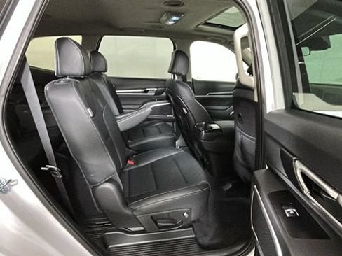 Used 2025 Kia Telluride S FWD image 29