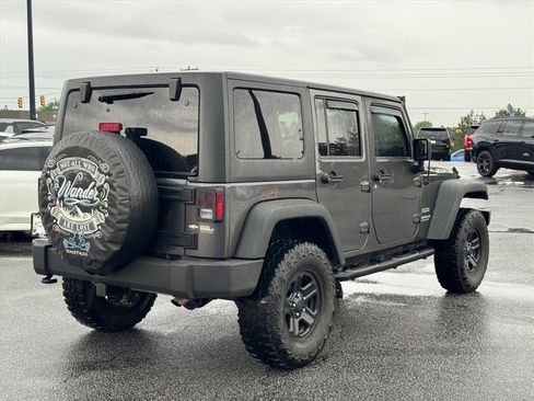 Used 2017 Jeep Wrangler Unlimited Sport w/ Connectivity Group AWD/4WD image 3