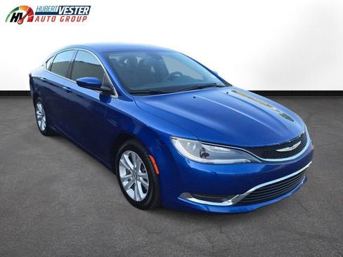 Used 2015 Chrysler 200 Limited image 4
