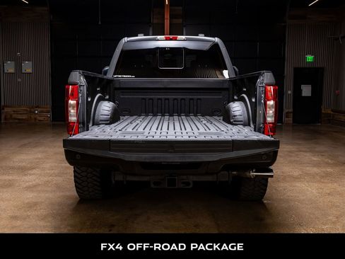 Used 2022 Ford F250 Lariat w/ Lariat Ultimate Package image 8