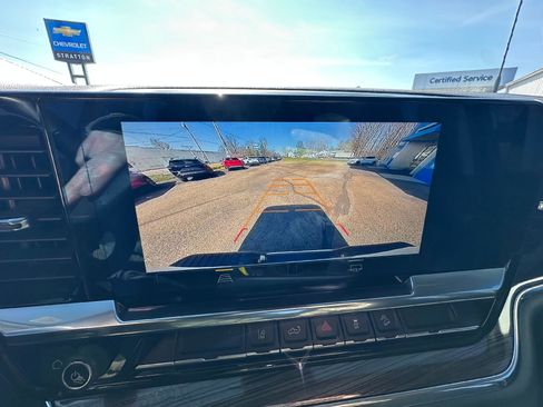 Used 2025 Chevrolet Silverado 2500 LT w/ Convenience Package image 36