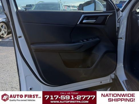 Used 2023 Mitsubishi Outlander SE image 8