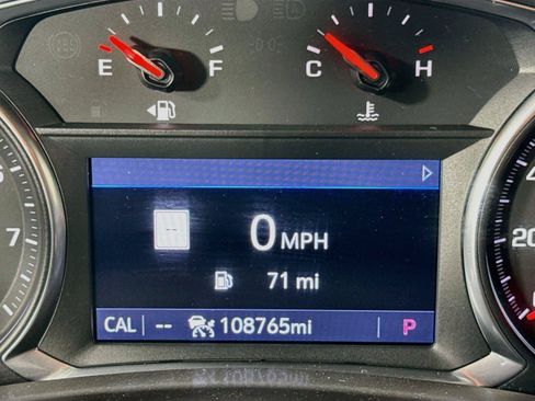 Used 2020 GMC Terrain SLT w/ Preferred Package AWD/4WD image 16