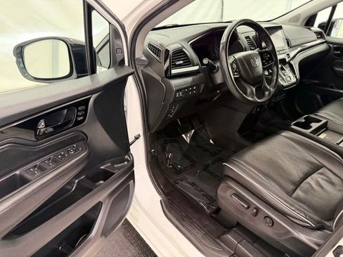 Used 2023 Honda Odyssey Touring image 34