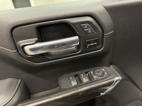 Used 2020 Chevrolet Silverado 1500 LTZ w/ LTZ Premium Package image 32