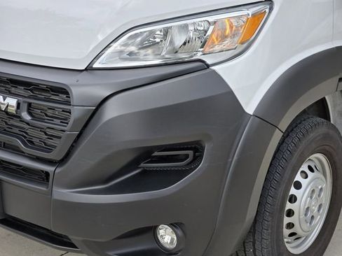 Used 2026 RAM ProMaster 2500 w/ Convenience Group FWD image 9